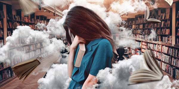 Frau mit Büchern und Wolken